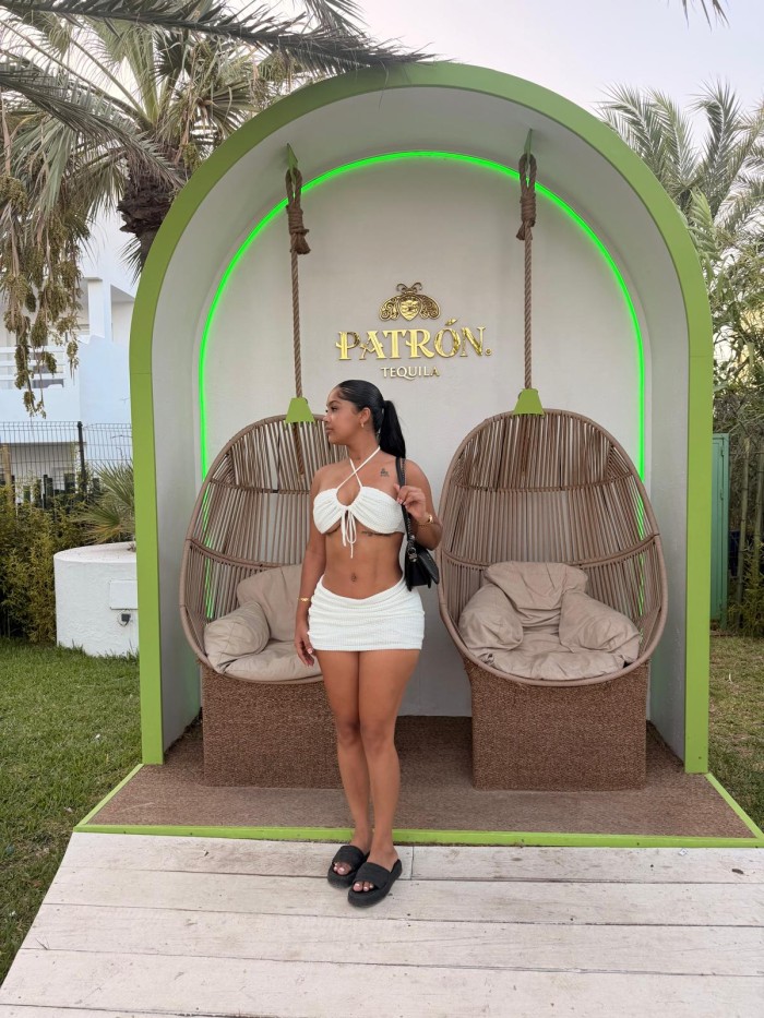 ESCORT HERMOSA Y CACHONDA SENSUAL EN EL ZAPILLO
