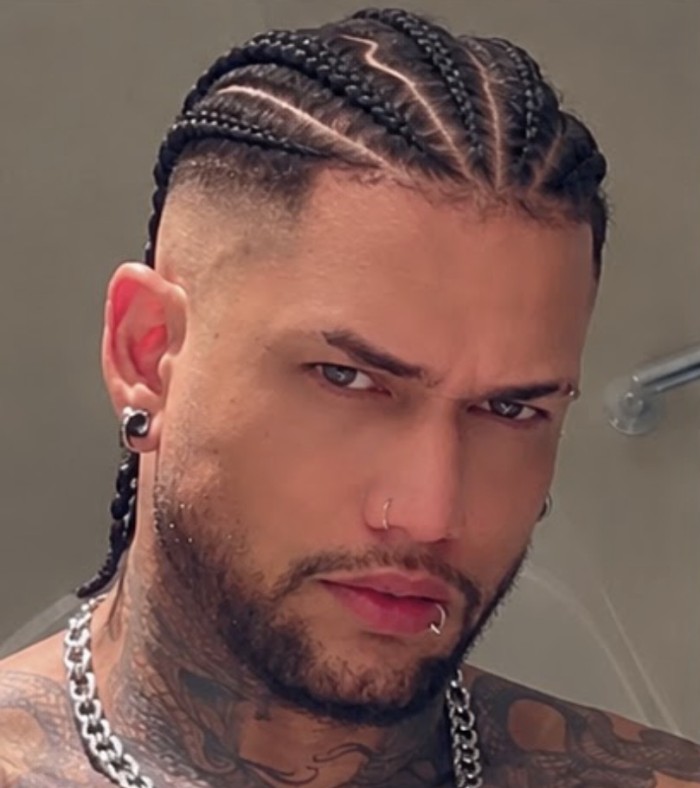 DAMIÁN CARÁCTER Y SENSUALIDAD MASAJES HOT