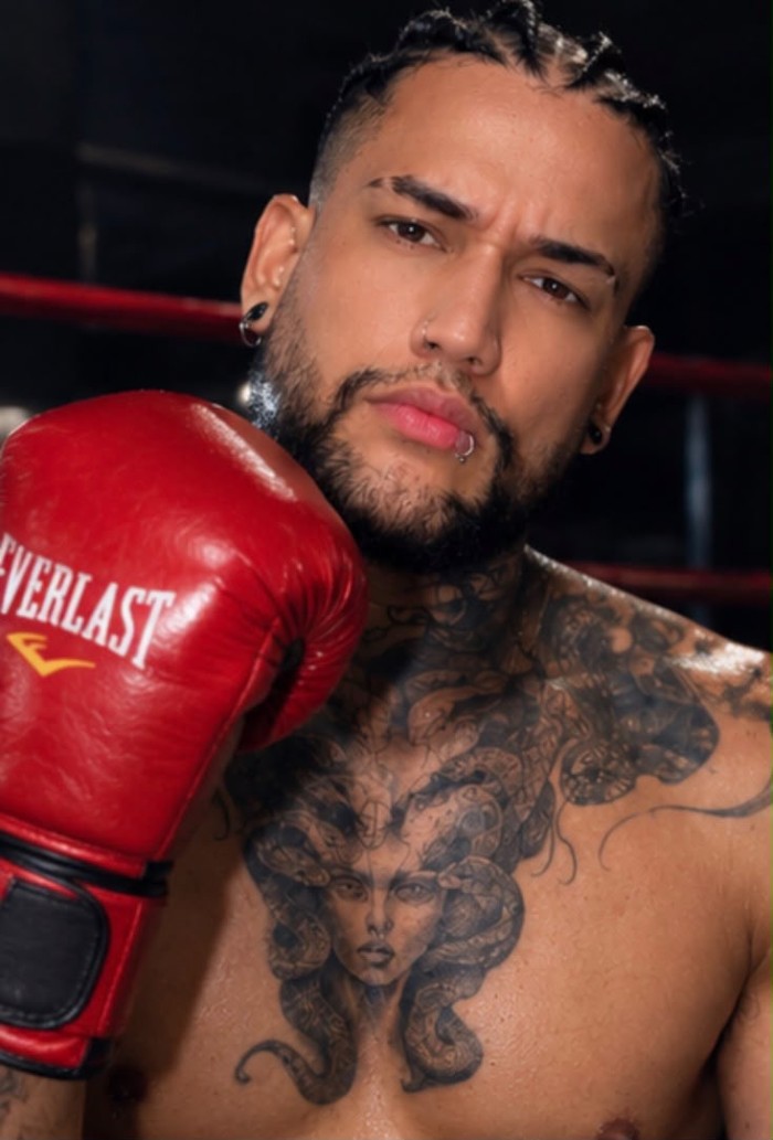 DAMIÁN CARÁCTER Y SENSUALIDAD MASAJES HOT