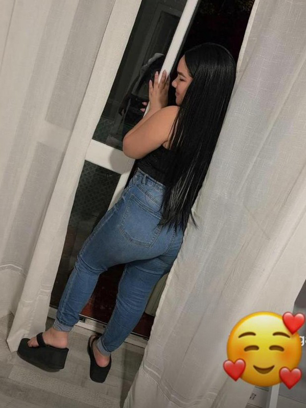 Rellenita, carita de ángel y cuerpo de pecado