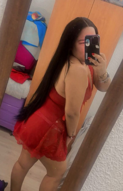 Rellenita, carita de ángel y cuerpo de pecado