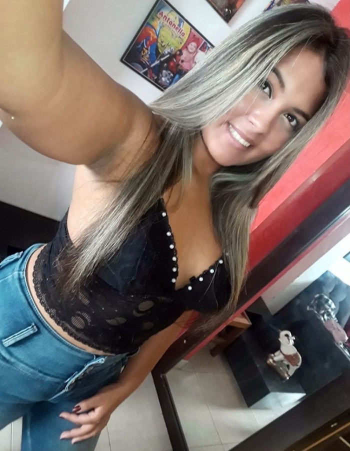 LUNA PRECIOSA SEXY JUGOSA, UNICA UN DULCE DE LUJO