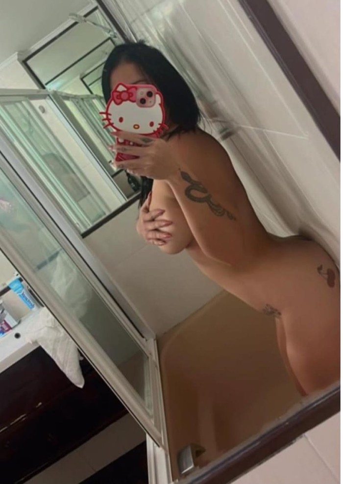 SERE TU ADICCION ENCANTADORA MUJER EXÓTICA NOVEDAD