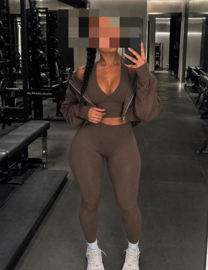 cuerpo de modelo morenaza exclusiva teruel