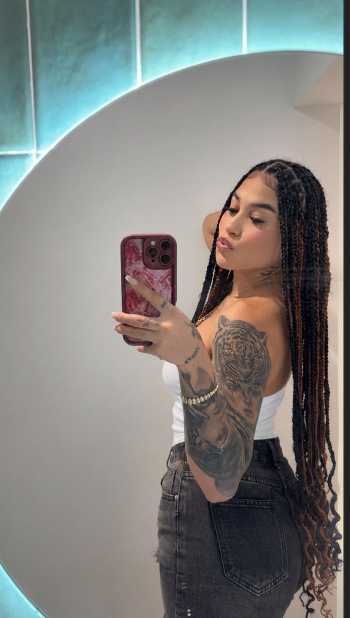IMPLICADA CACHONDA LUJURIOSA DESEOSA DE PLACER