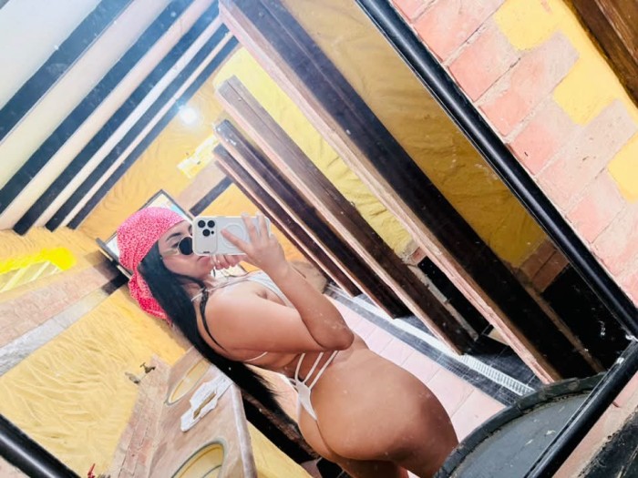 BELLA JOVENCITA NUEVA EN AVILES INDEPENDIENTE 24H