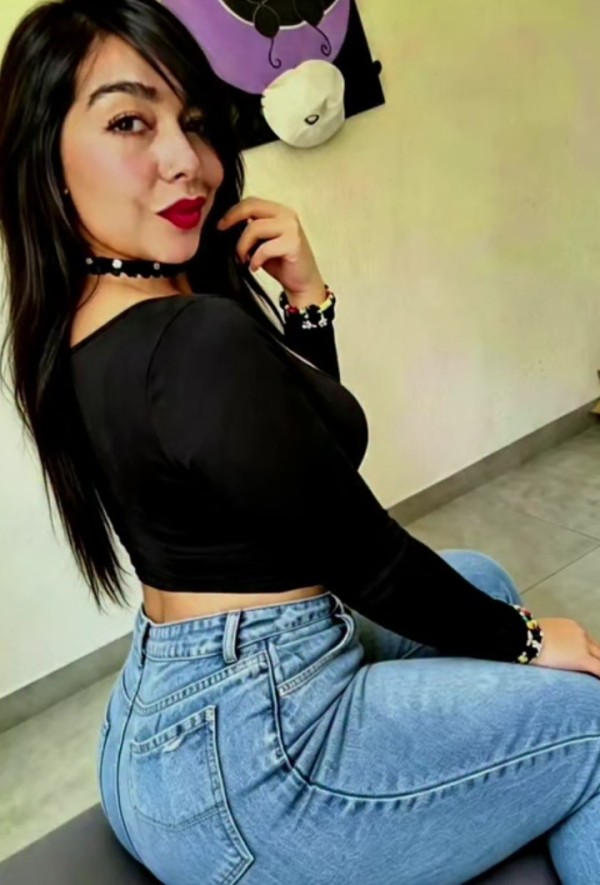 Tu linda amante complaciente