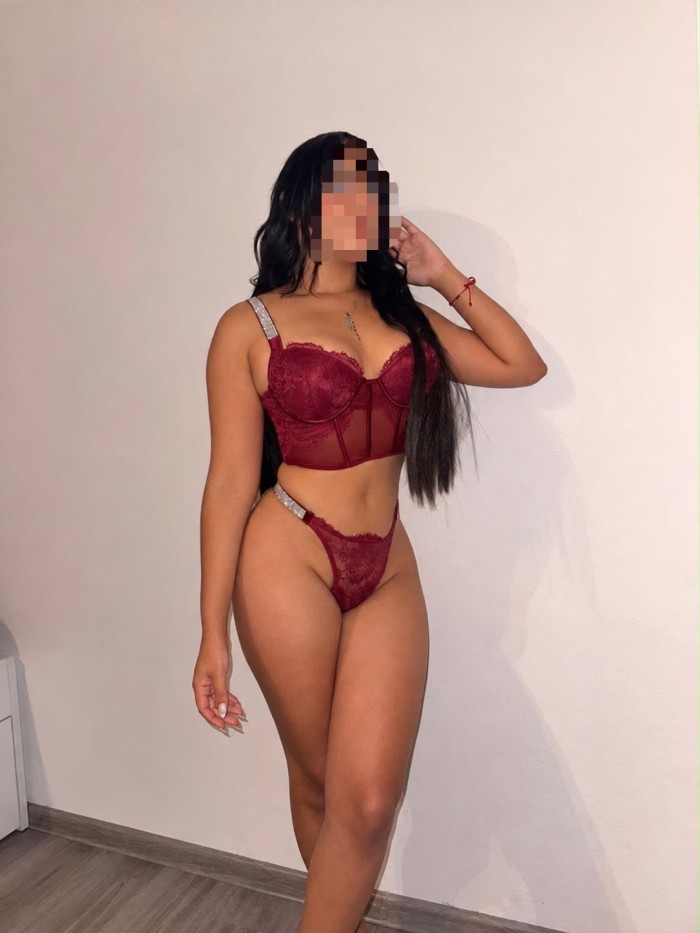 SOFÍA VENEZOLANA PERRITA EN CELO