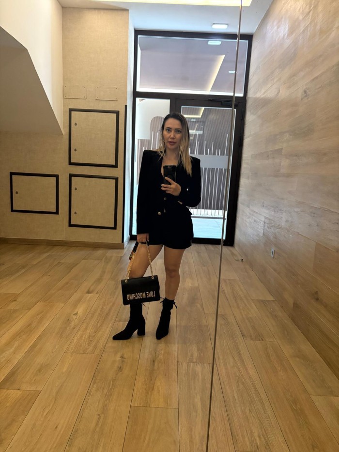 UNICA BOMBA DE SEXO ARDIENTE VEN A DISFRUTAR