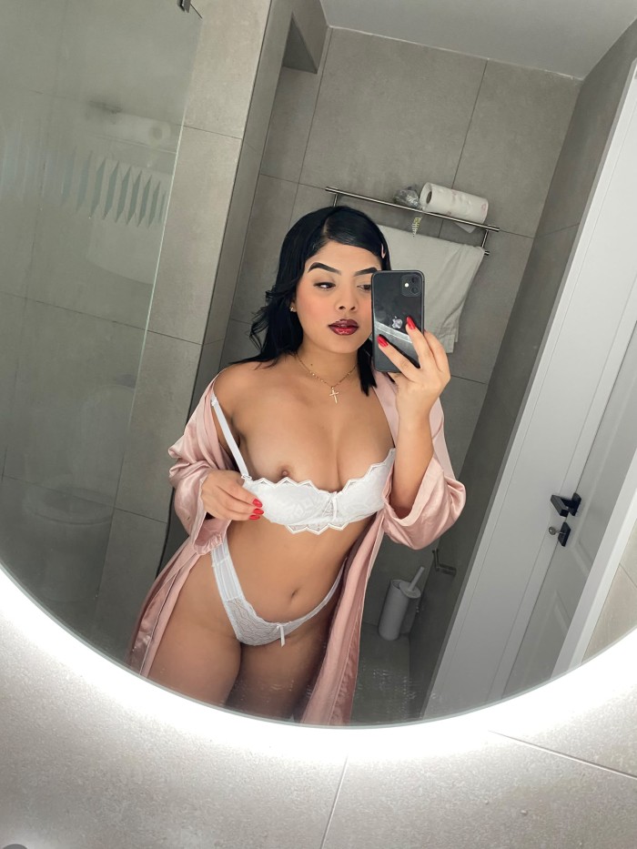 RECIEN LLEGADA CHICA SENSUAL