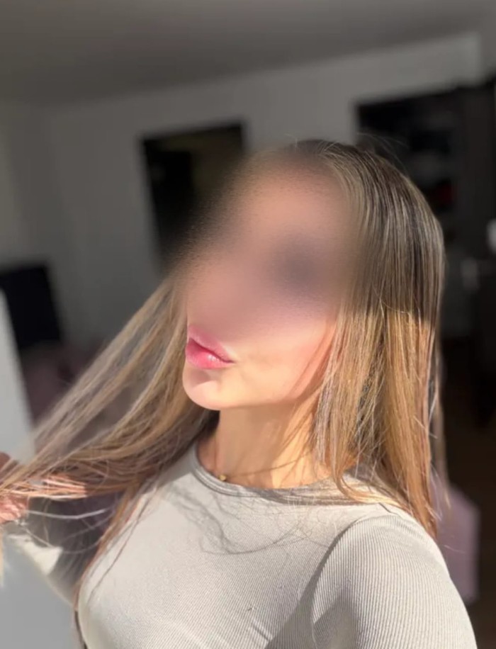Rubia culona tetona