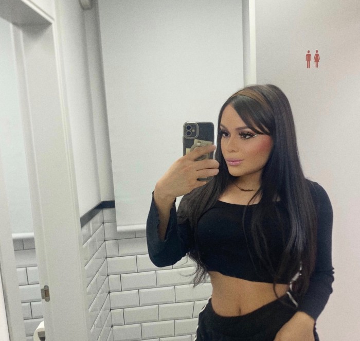 VERSÁTIL FEMENINA DISPONIBLE 24 HRS