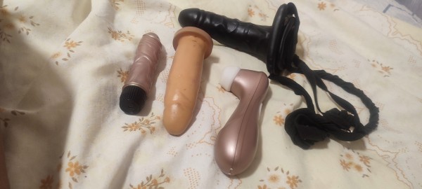 Latina ardiente tetona y completita super fiestera