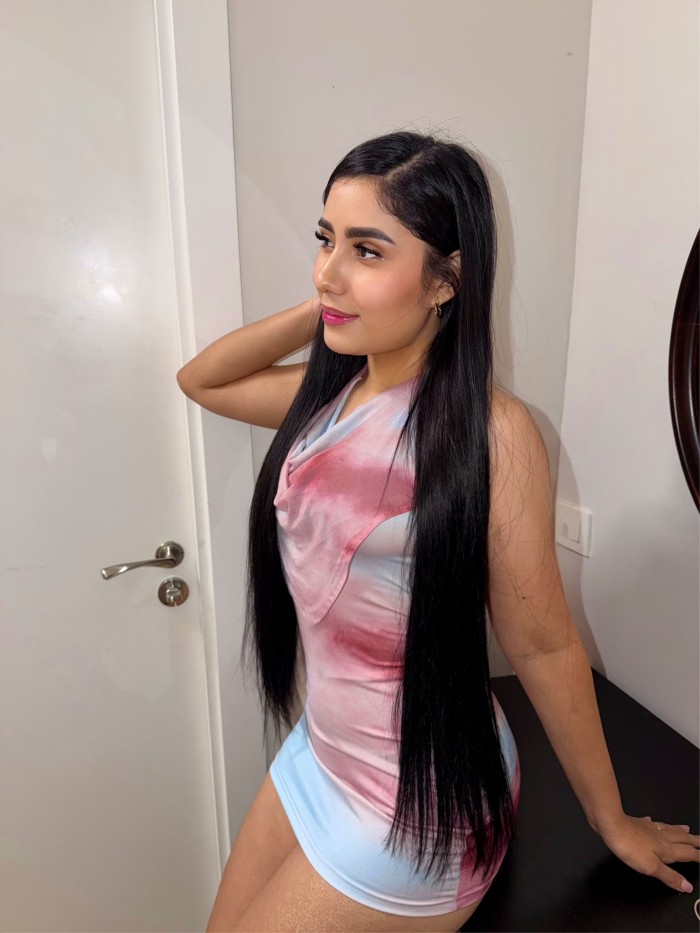 ENCANTO COLOMBIANO Y TENTACIÓN 613530982
