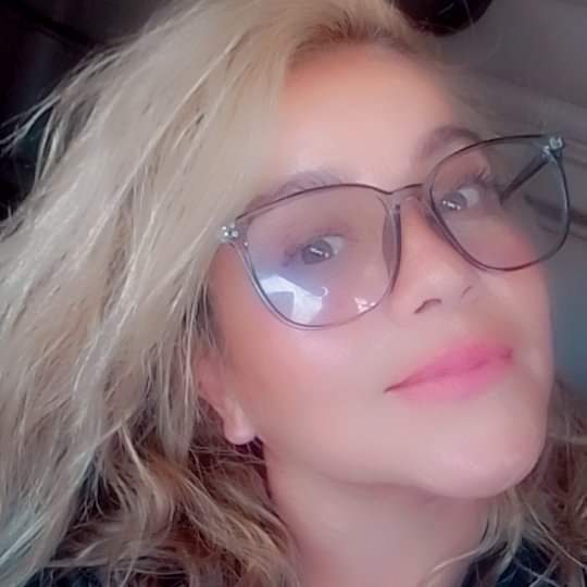 Simpática colombiana nueva por la zona!!!