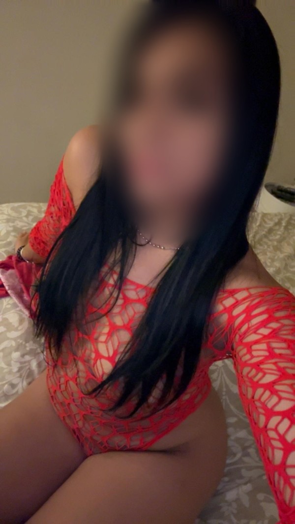 ROMINA COLOMBIANA CALIENTE PARA PASAR UN RATO RICO