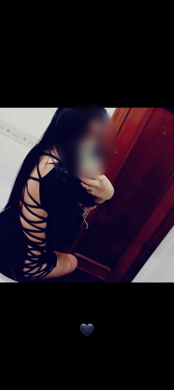 ROMINA COLOMBIANA CALIENTE PARA PASAR UN RATO RICO