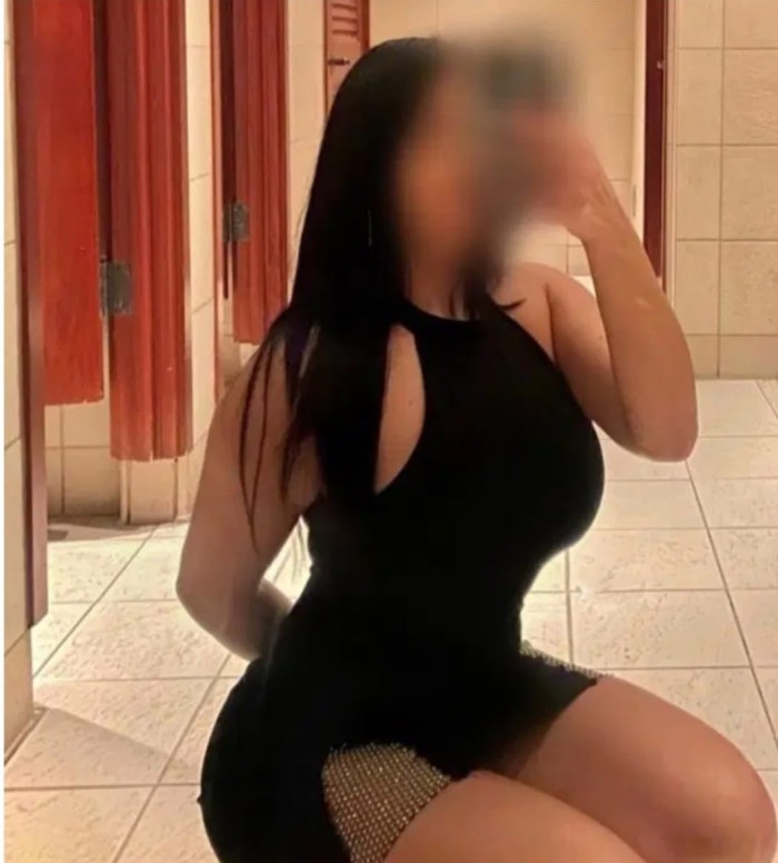 DISFRUTEMOS DE SEXO INTENSO Y FIESTA A TOPE