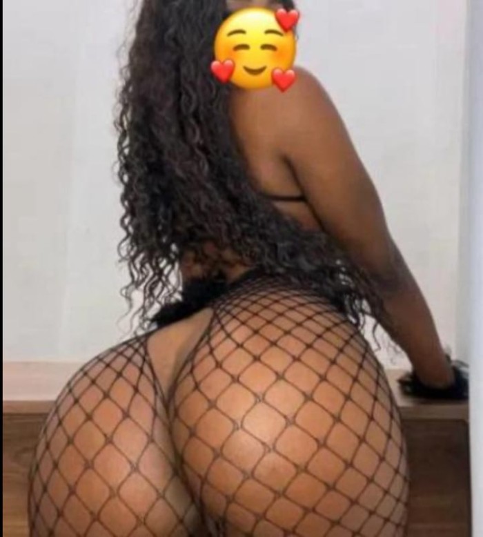 MORENAZA ARDIENTE DE PLACER FIESTA Y UN POCO MAS