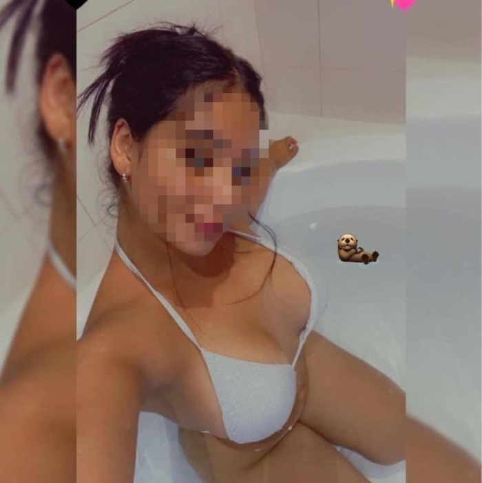 JOVENCITA TODA UNA BOMBA DEL SEXO Y LA FIESTA
