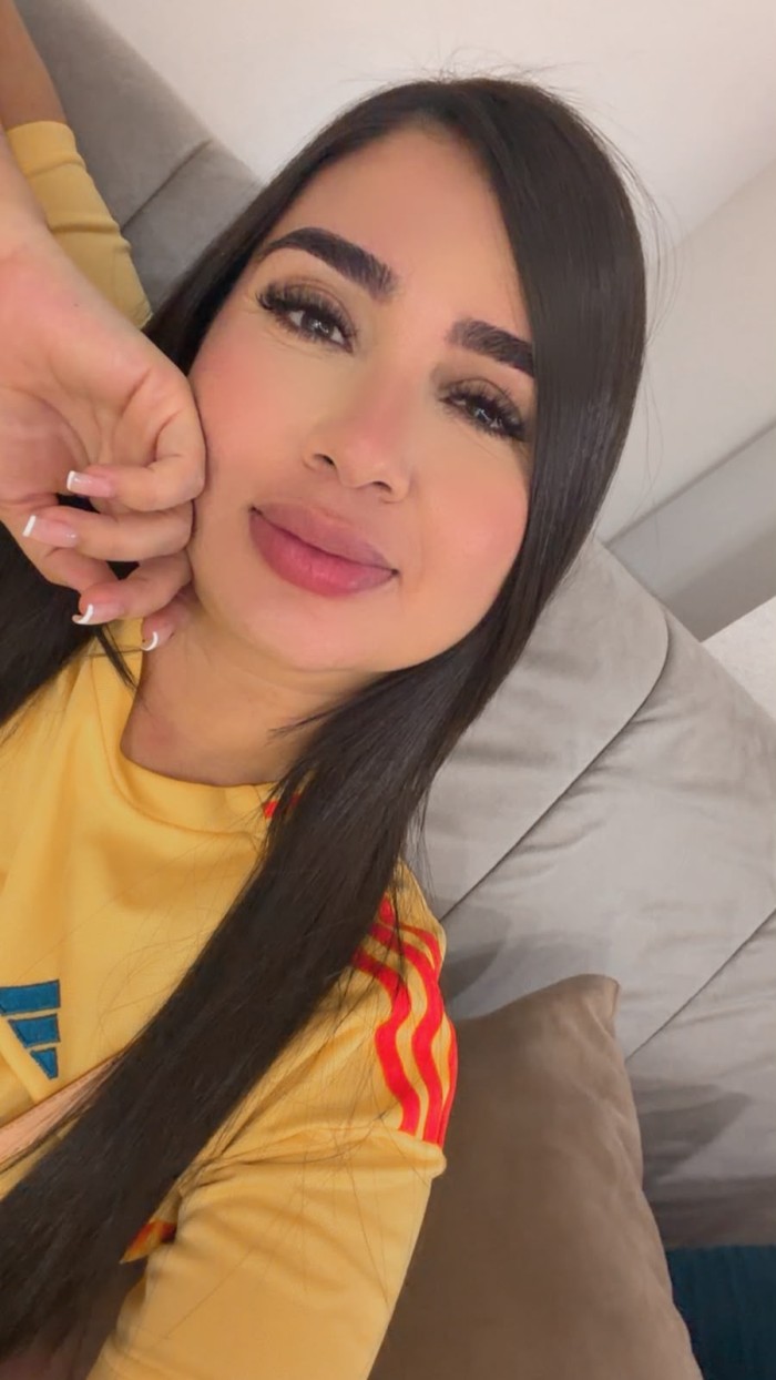 SOY CAROLINA, COLOMBIANA CALIENTE Y DISCRETA