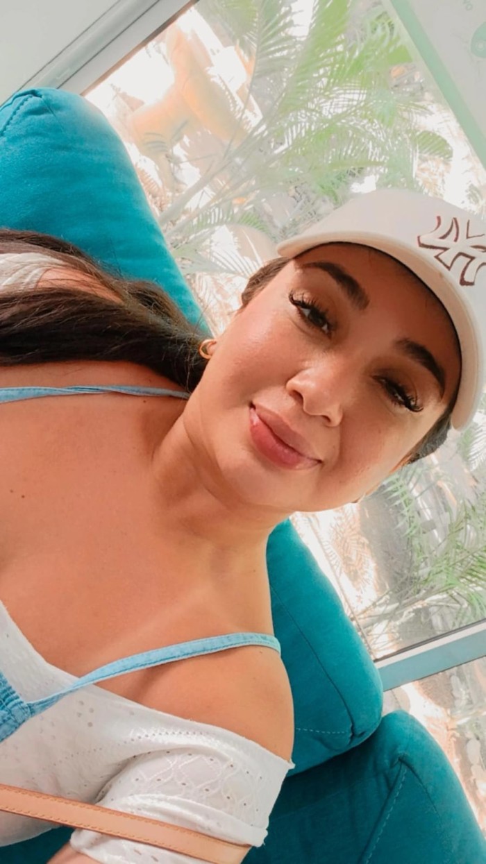 SOY CAROLINA, COLOMBIANA CALIENTE Y DISCRETA