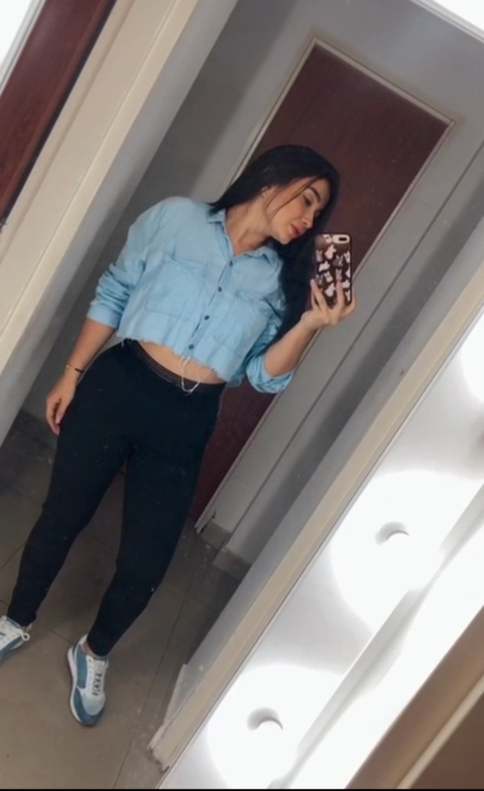 SOY CAROLINA, COLOMBIANA CALIENTE Y DISCRETA