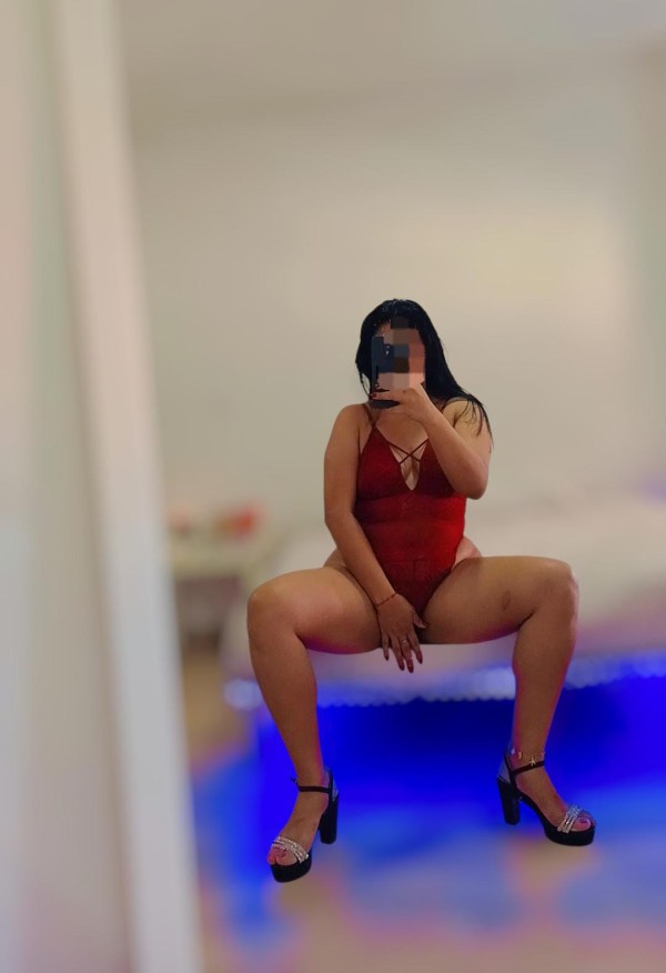 SOY JESSICA, VENEZOLANA ARDIENTE Y LISTA PARA TI