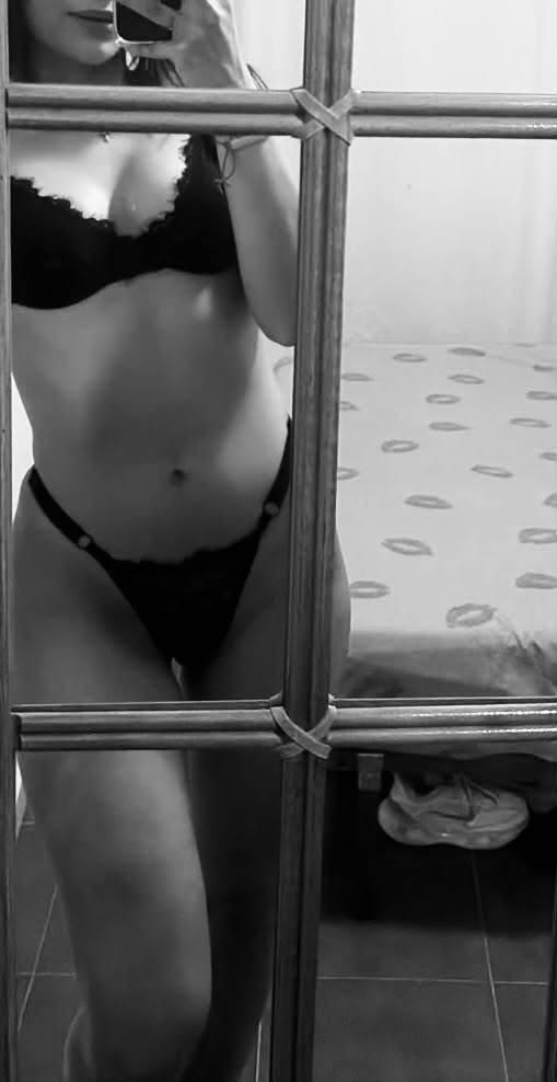 SOY ANTONELLA, COLOMBIANA DISCRETA Y ARDIENTE