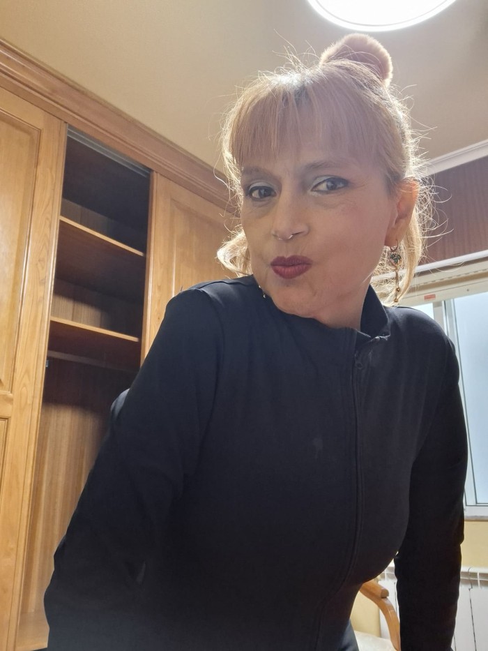 MADURITA ATREVIDA JUGUETONA SENSUAL Y DIVERTIDA