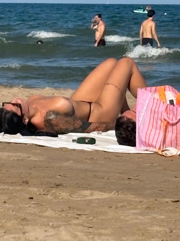 BRASILEÑA MUY COMPLACIENTE