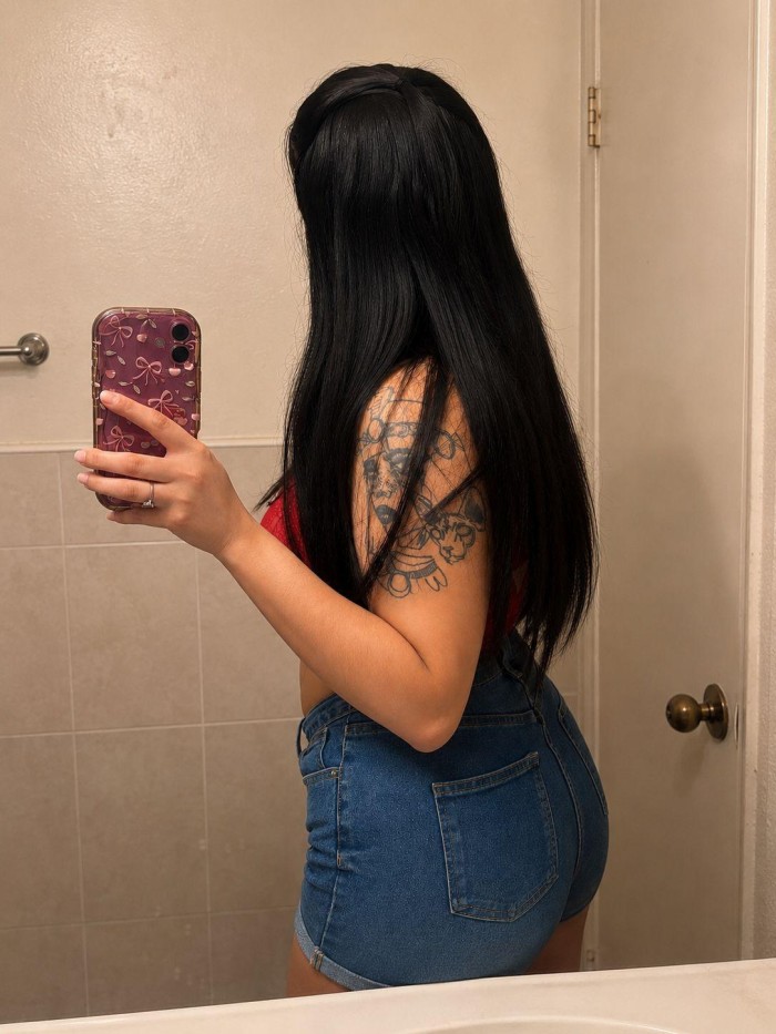 Preciosa y cariñosa de grandes pechos