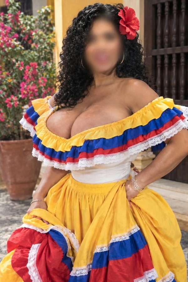 KARO UNA COLOMBIANA EXPLOSIVA, PURA TENTACIÓN