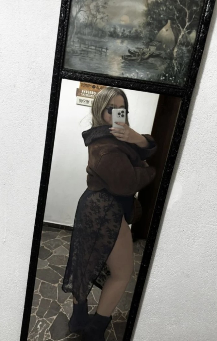 LUZ COLOMBIANA RUBIA MORBOSA Y COMPLACIENTE