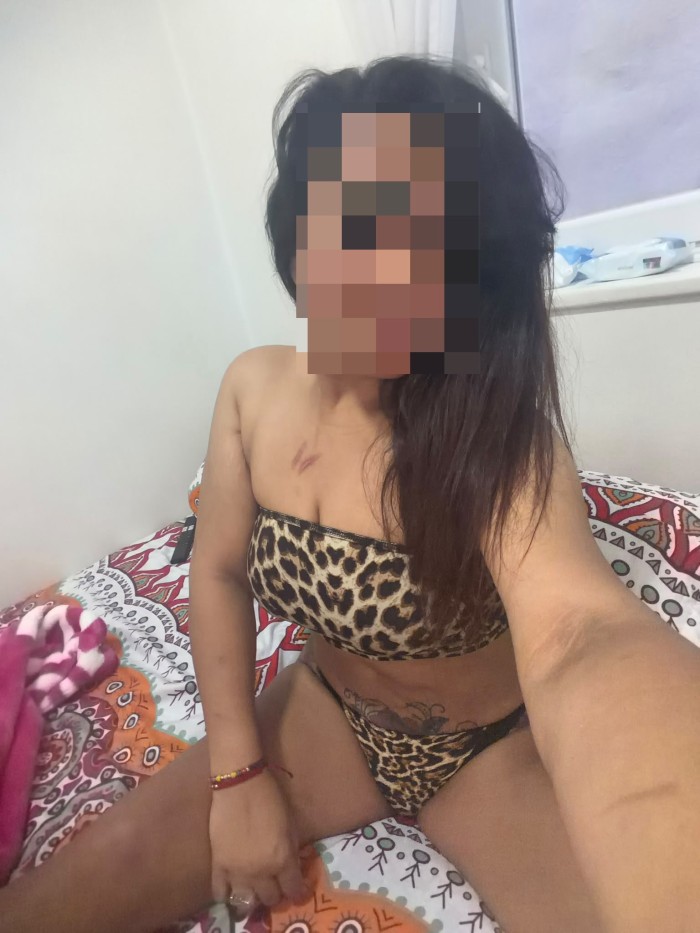 PRECIOSA COLOMBIANA 37 AÑOS PRIMERA VEZ EN SANTANDER