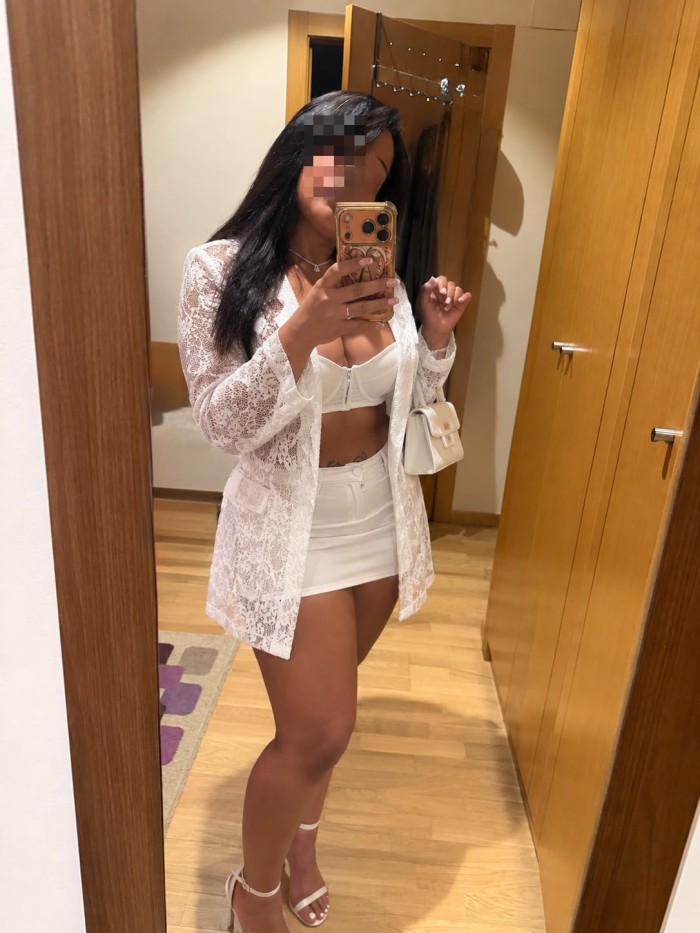 PRECIOSA COLOMBIANA 37 AÑOS PRIMERA VEZ EN SANTANDER