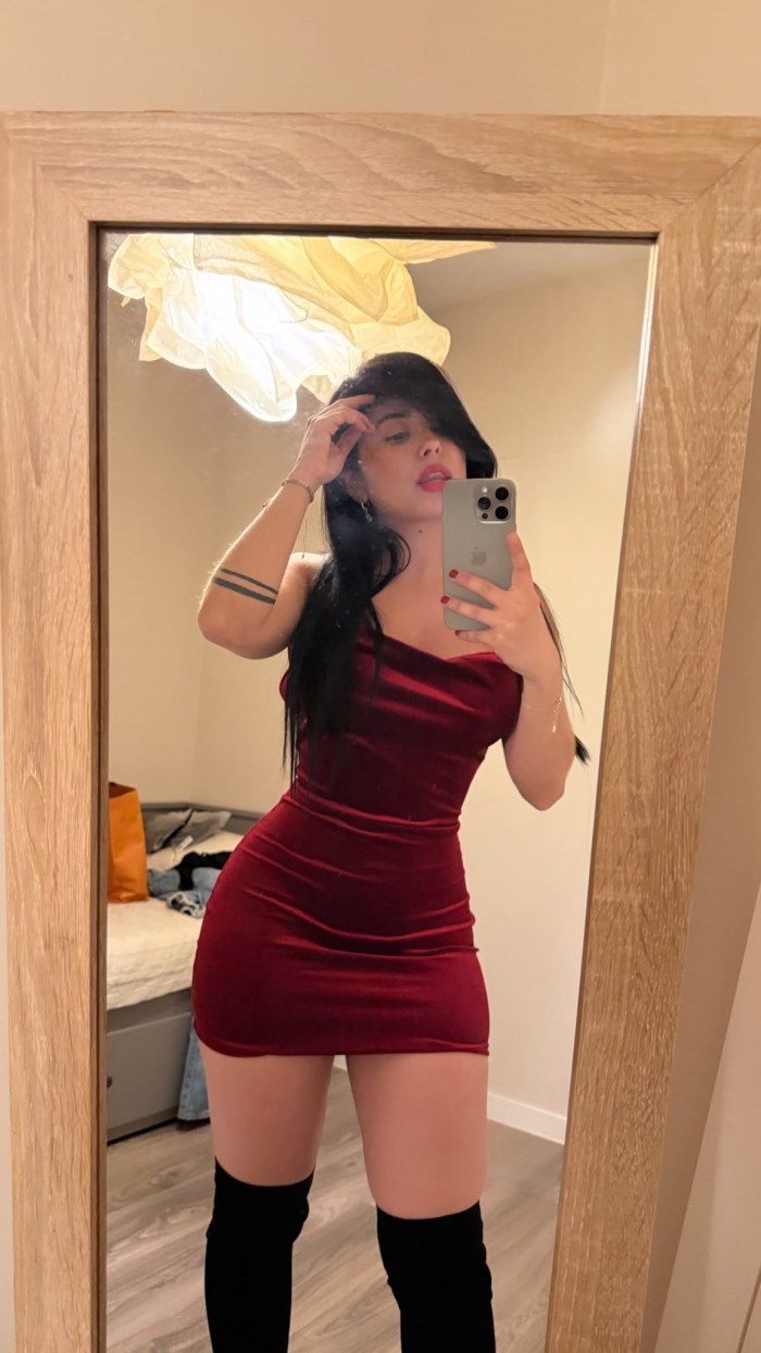 ESCORT CARIÑOSA SENSUAL ADICTIVA COMPLACIENTE