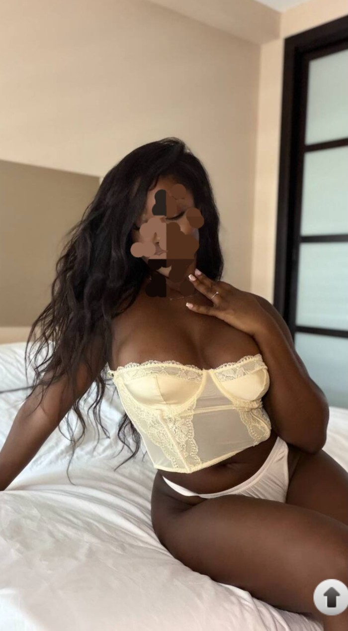 Novedad Morena puta muy cachonda fiestera en berg