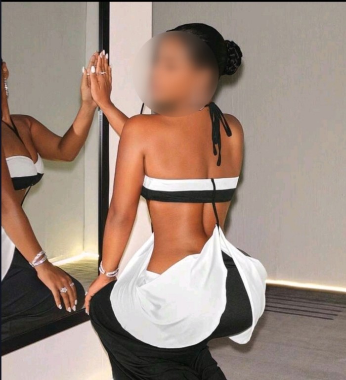 SCORT HERMOSA COMPLACIENTE DISPUESTA AL PLACER