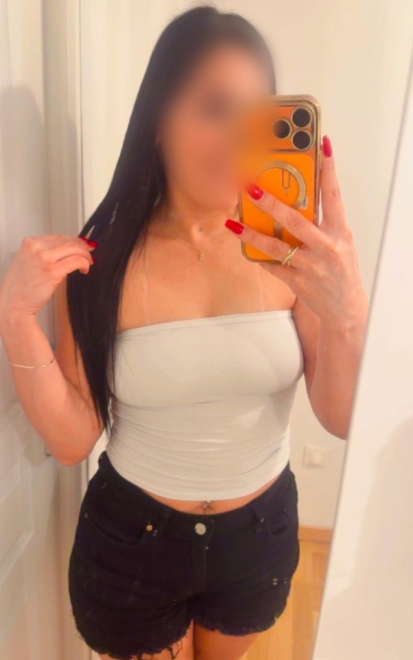 NOVEDAD EN MOTRIL , CLAUDIA VIVETE UNA PORNO CONMIGO 24H