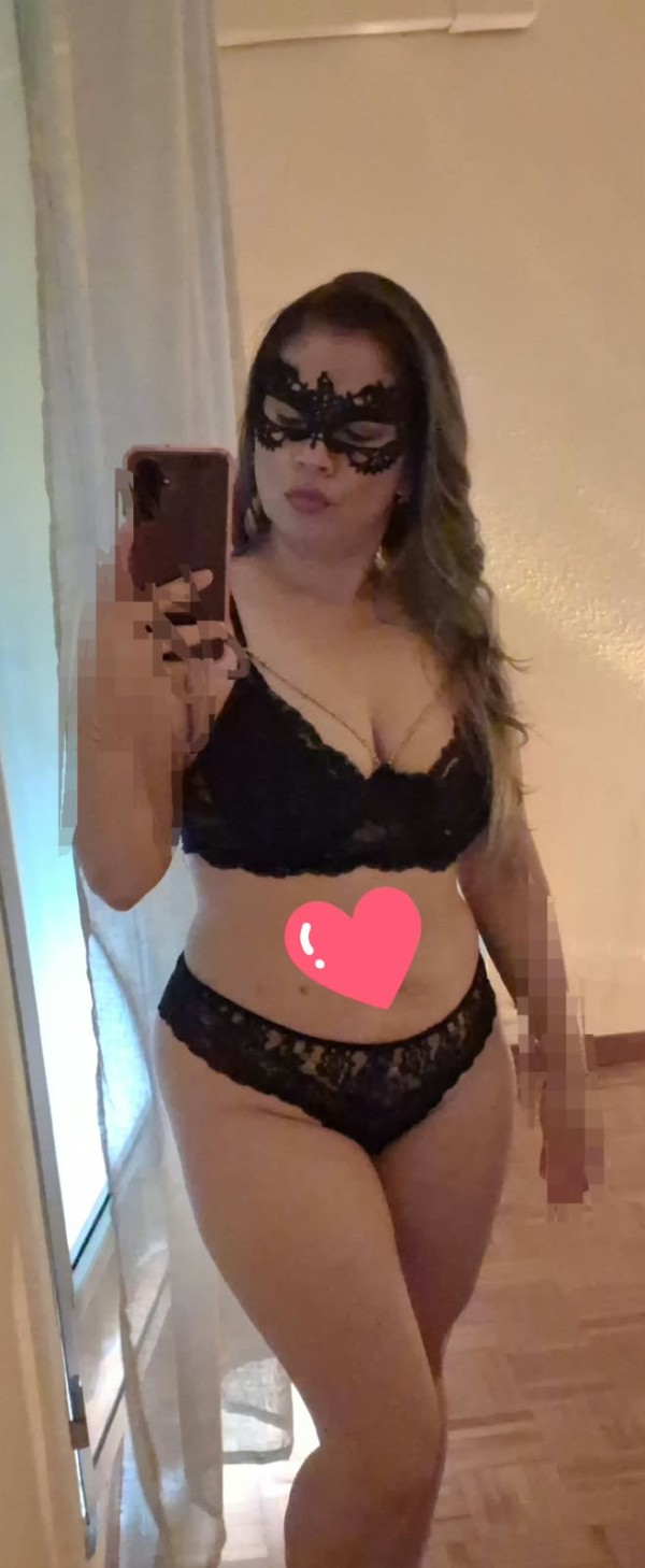 NIÑA TRAVIESA MORBOSA SEXO A TOPE 24/7