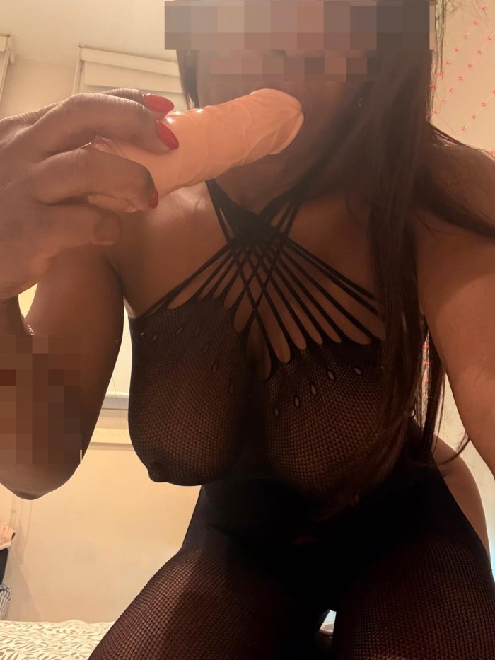 Colombiana 130 de Pecho la Mejor Cubana