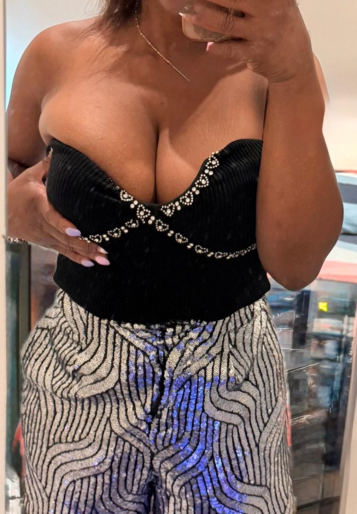 Colombiana 130 de Pecho la Mejor Cubana