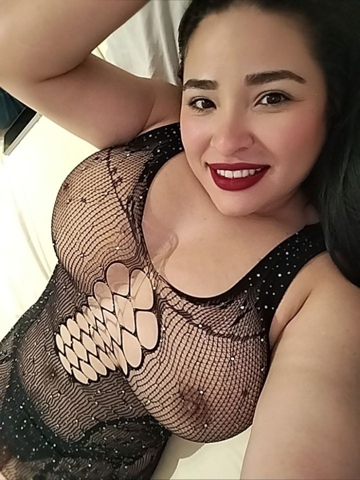 LUNA HERMOSA COLOMBIANA TRATO DE NOVIOS