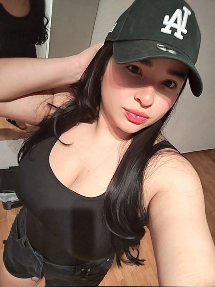 LUNA HERMOSA COLOMBIANA TRATO DE NOVIOS