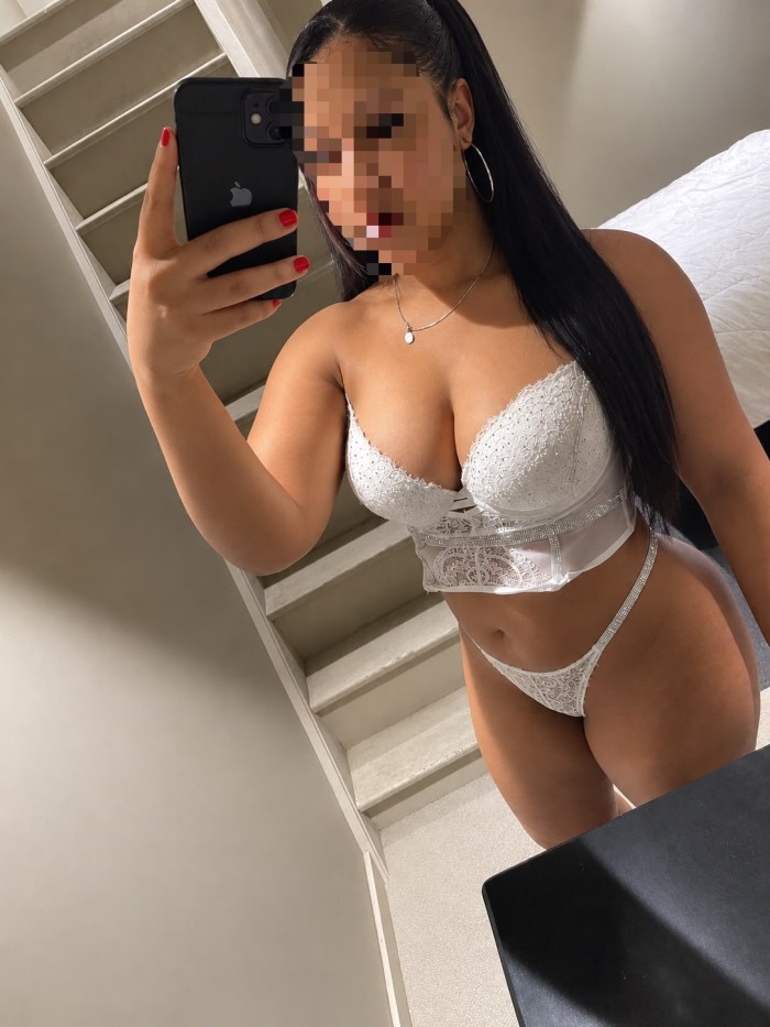 OFERTA 90€ HR, MAMADORA Y FIESTERA