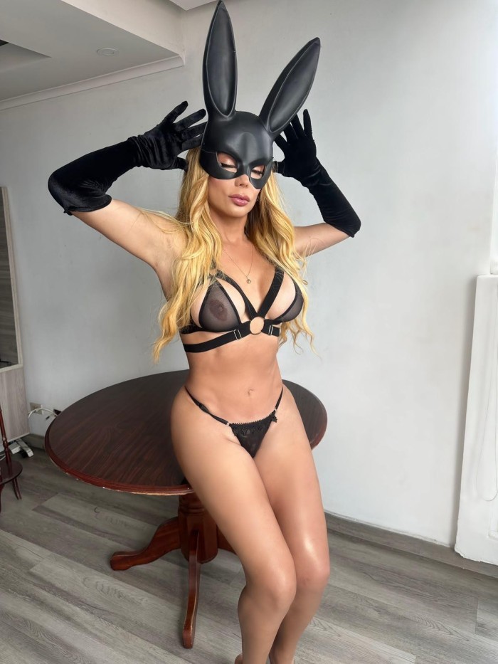 RECIEN LLEGADA HERMOSA Y LECHERA