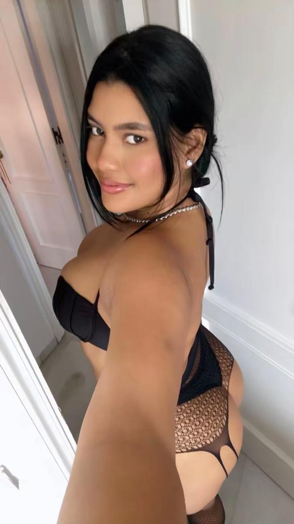 SOFIA CON GANAS DE JUGAR NOVEDAD EN BORMUJOS