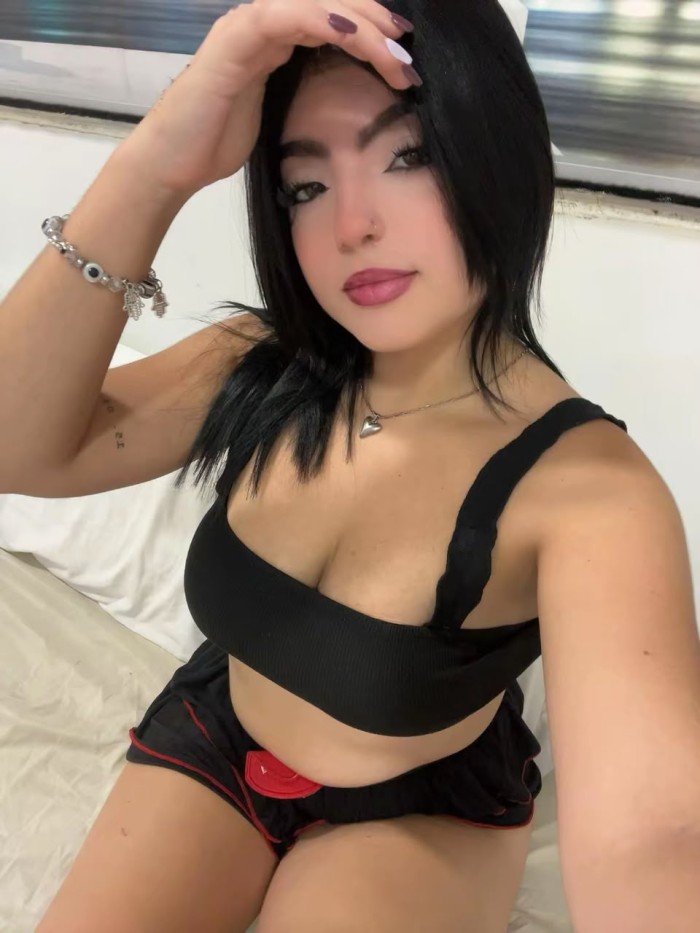 ESTOY SUPER CACHONDA QUIERO QUE ME FOLLES POR EL G