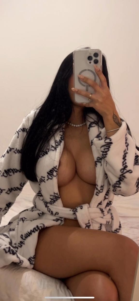 KELLY COLOMBIANA MUY CACHONDA PARA GOZAR RICO